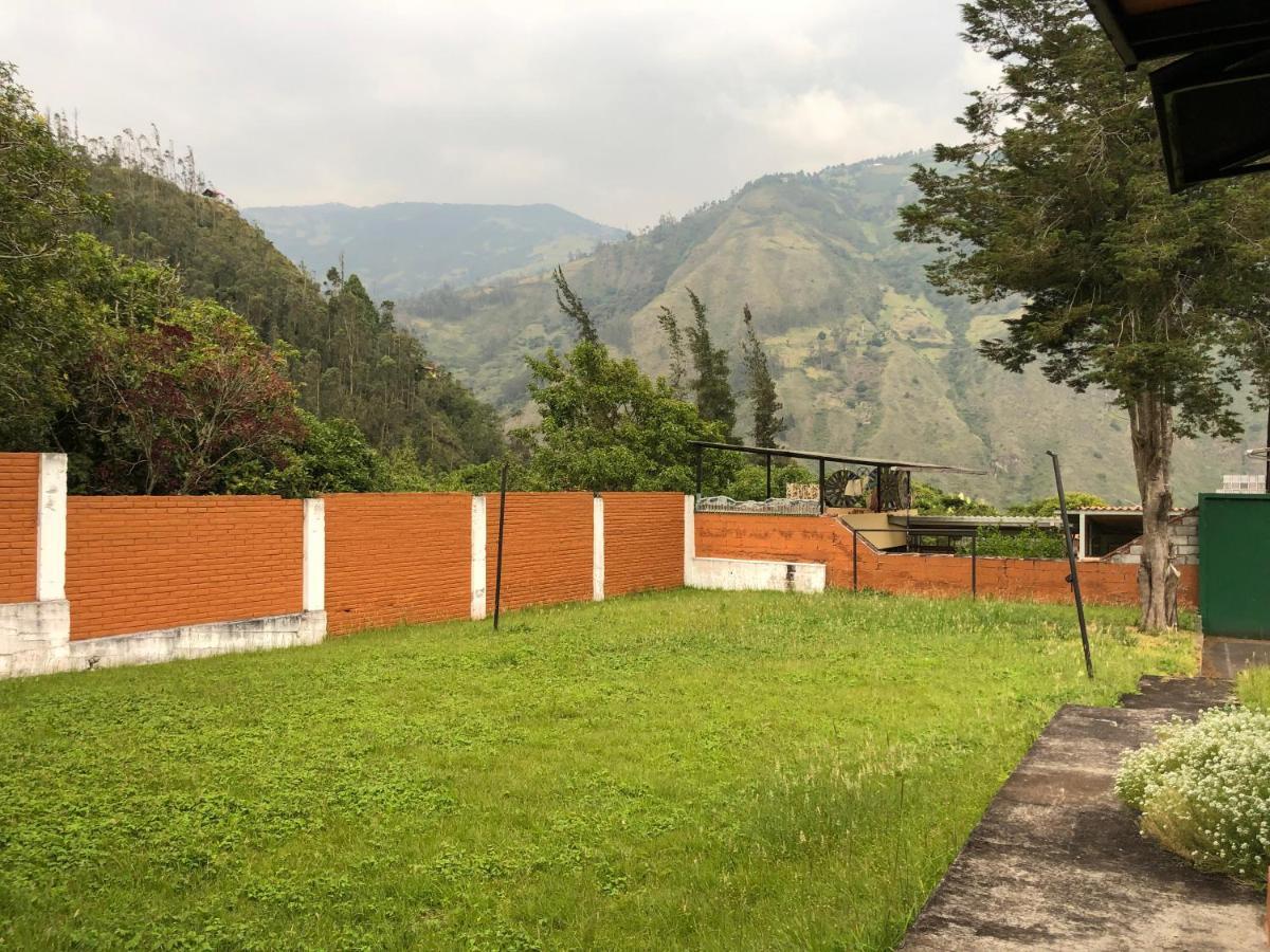 Mountain Chalet - Tungurahua Hot Springs/Aguas Termales بانيوس المظهر الخارجي الصورة