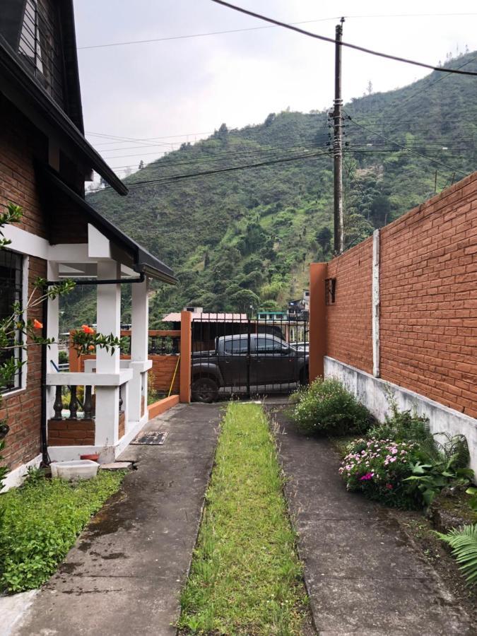 Mountain Chalet - Tungurahua Hot Springs/Aguas Termales بانيوس المظهر الخارجي الصورة